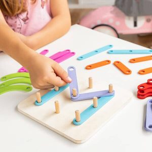 Jouet en bois Montessori pour former des lettres et des chiffres